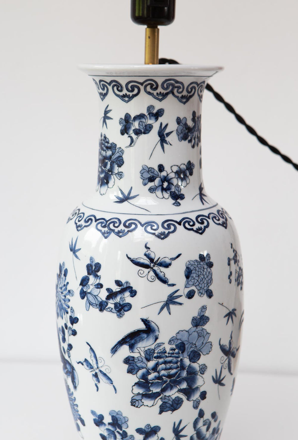 lámpara porcelana china jarron azul y blanco