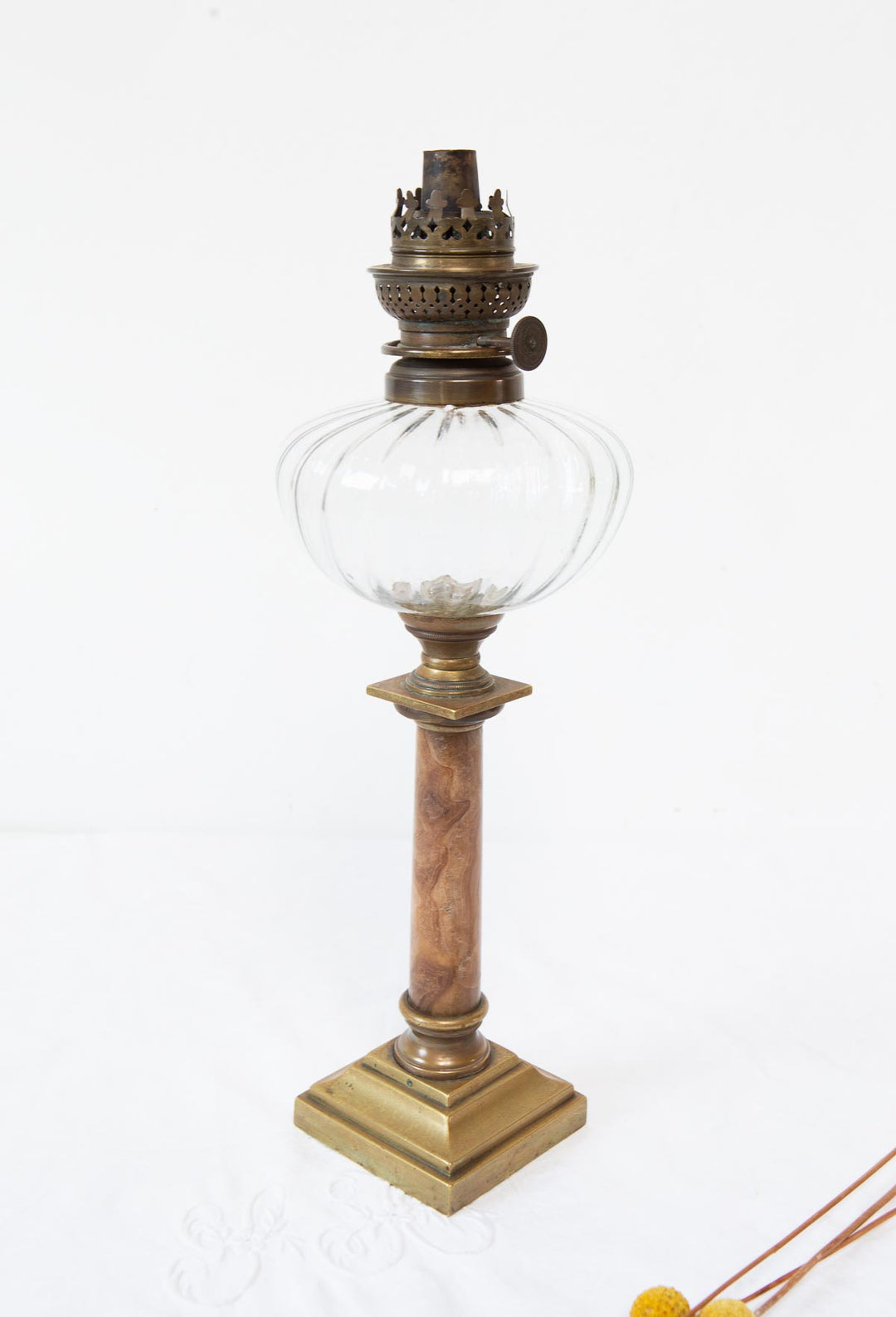 Antigua lámpara de petróleo o queroseno francesa s. XIX (38 cm)