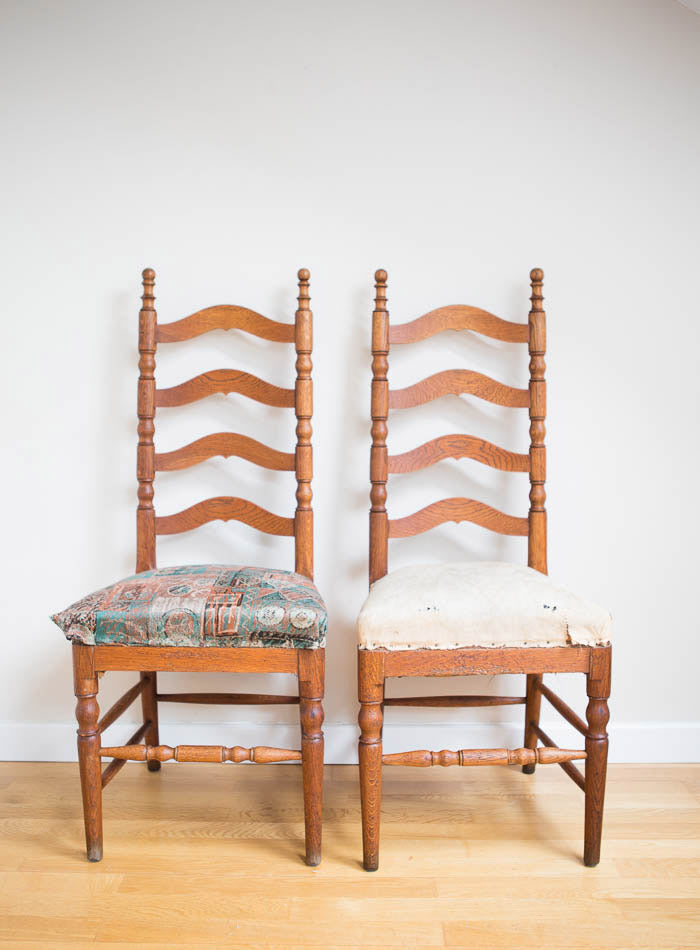 Antiguas sillas castaño y terciopelo amarillo (VENDIDAS)