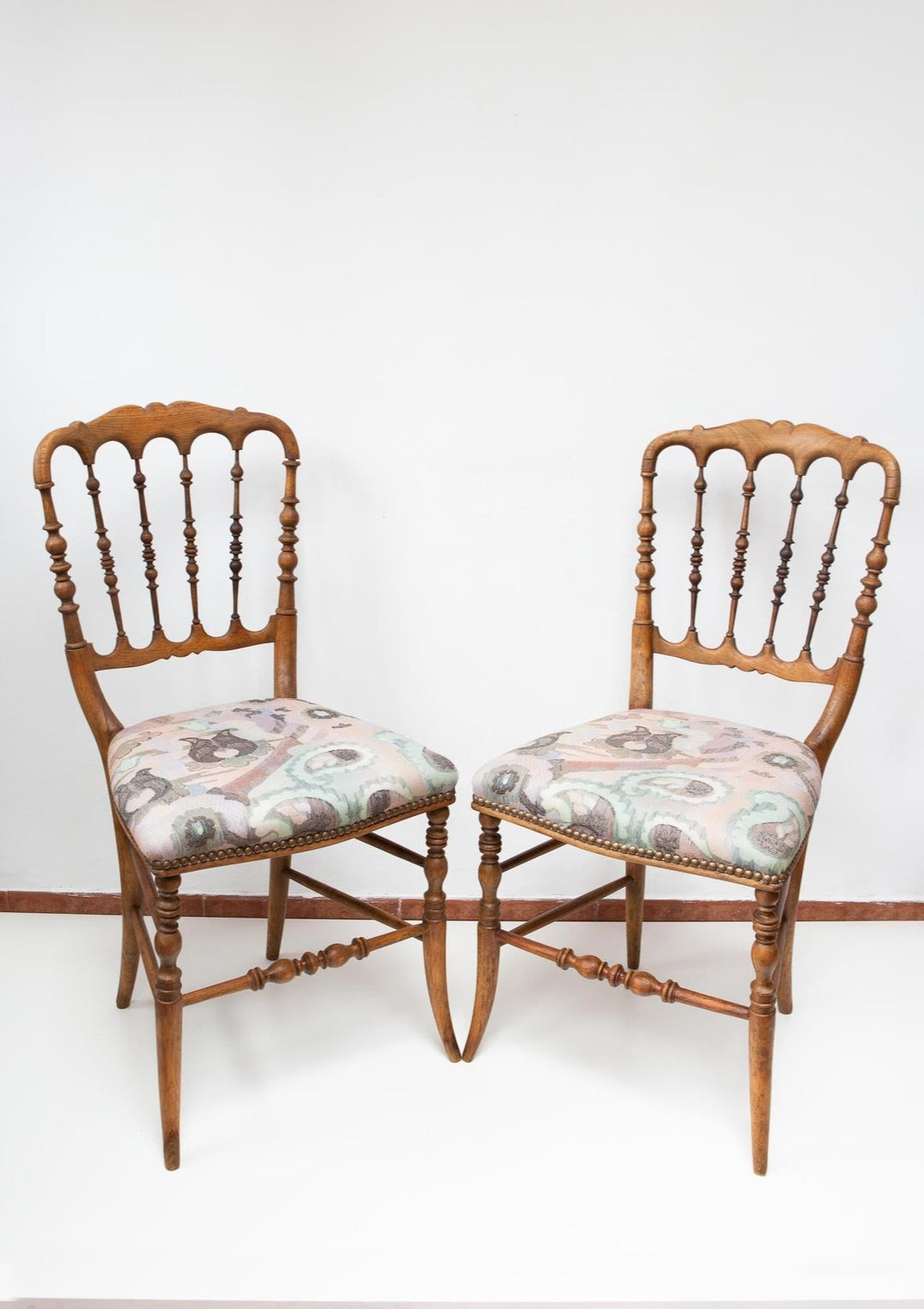 pareja antiguas sillas francesas chiavarina style chairs