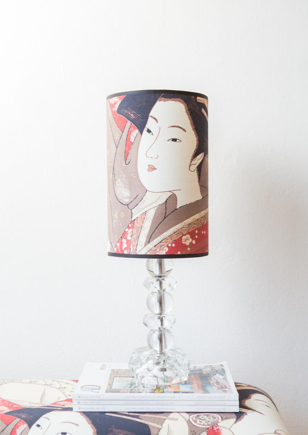 Lámpara mesa cristal años 40/50 pantalla geisha (VENDIDA)