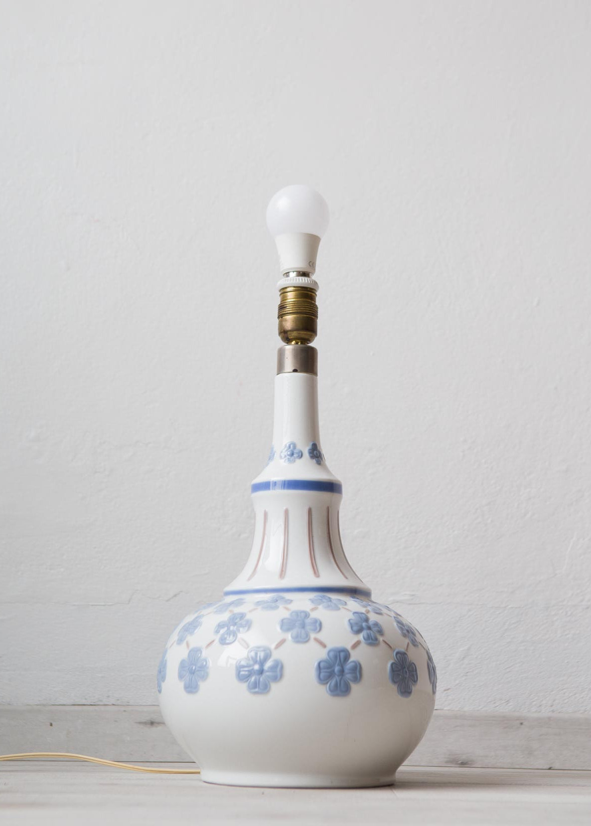 Gran lámpara mesa porcelana Lladró vintage