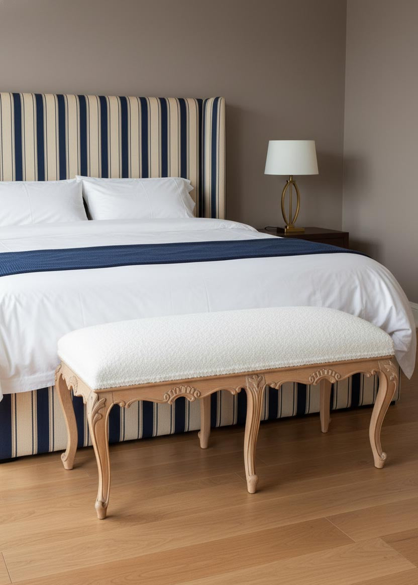 gran banqueta madera lavada castaño tapizado rizo blanco antigua