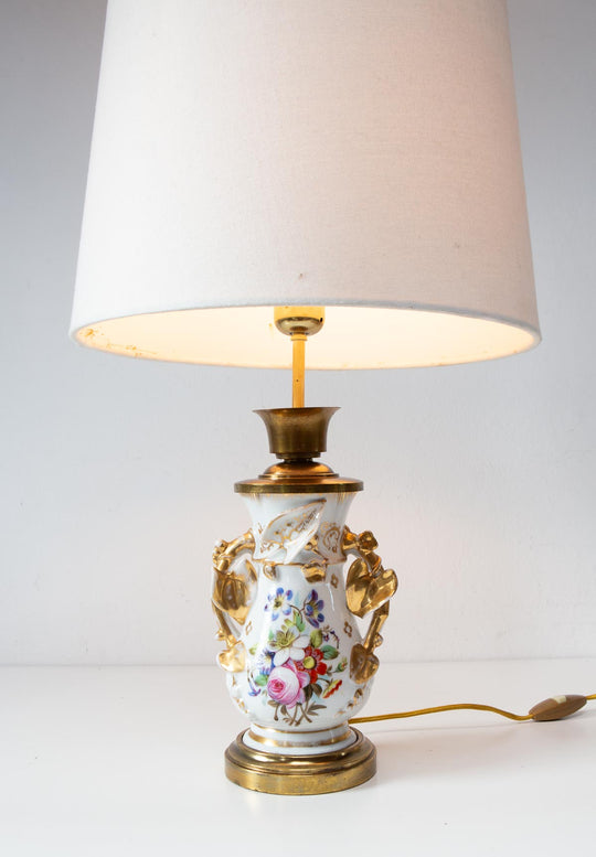 Antigua lámpara mesa francesa porcelana flores s. XIX (38 cm)