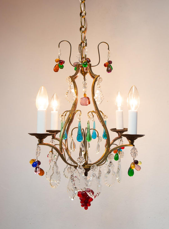 Chandelier francés bronce con cristales colores c. 1950/60s (47 cm)