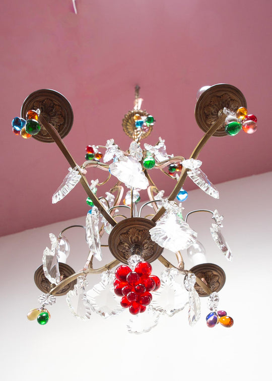Chandelier francés bronce con cristales colores c. 1950/60s (47 cm)