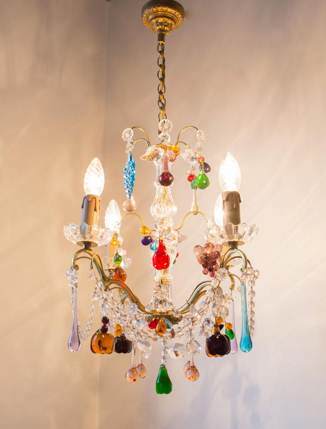 Antigua lámpara francesa con cristales colores CM#5 (VENDIDA)