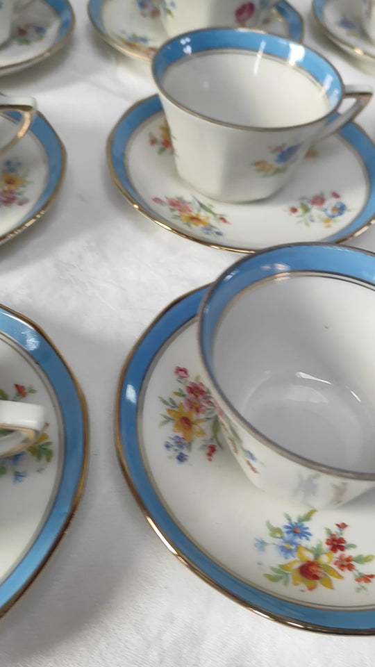 Juego de café porcelana A BLIN Vierzon flores AZUL, años 1920–1930, (10 SERVICIOS)