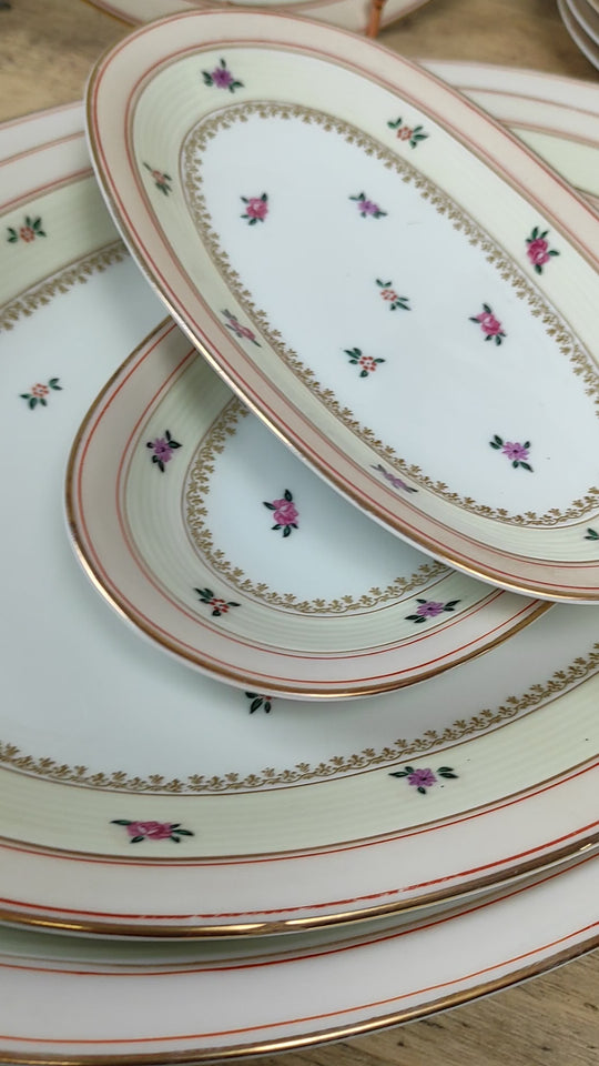 Antigua vajilla francesa porcelana Limoges Charles Haviland florecillas c. 1940s (62 PIEZAS)