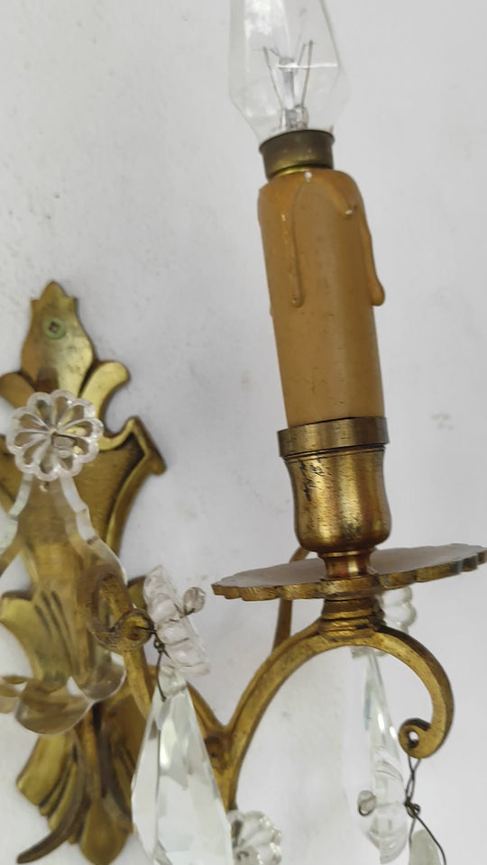 Pareja antiguos apliques franceses bronce dorado y cristales c. 1950