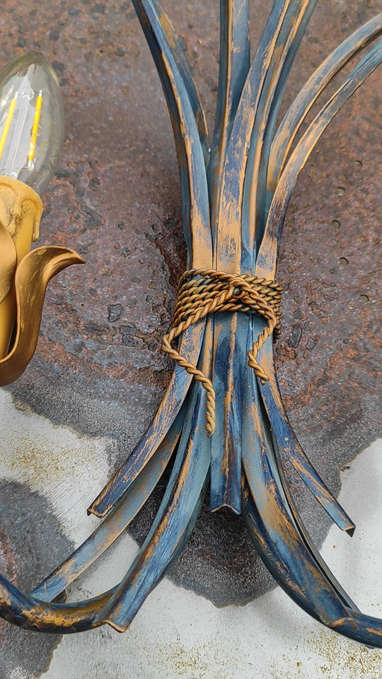 Pareja apliques italianos metal dorado hojas y espigas azul y dorado c. 1980 (40*32 cm)