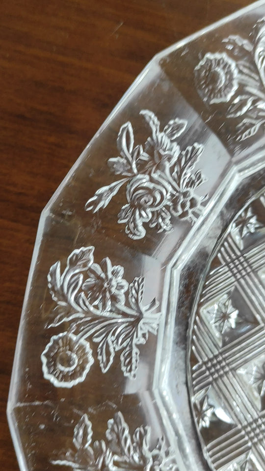 Plato con pie cristal prensado BACCARAT Ronces | Eglantier c. 1900