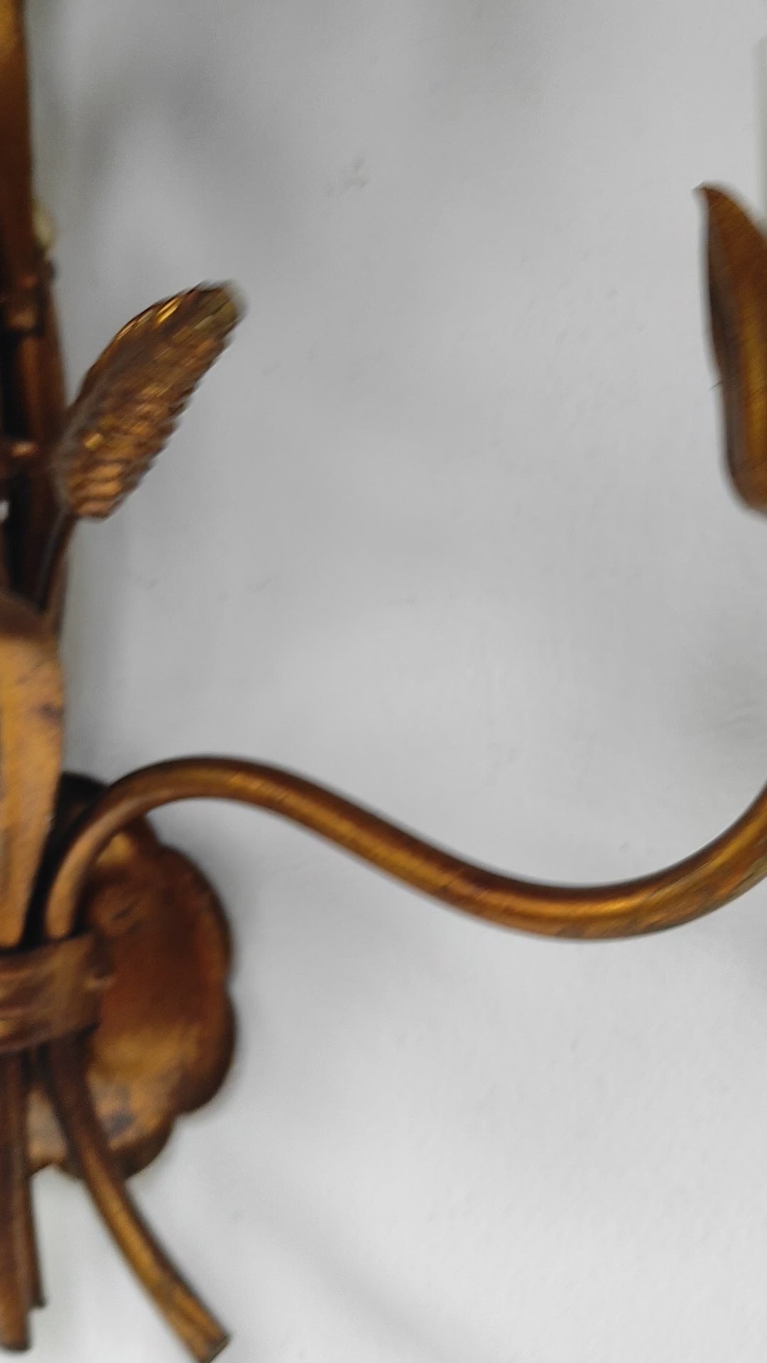 Gran aplique italiano metal dorado hojas y espigas s. XX (73 cm)