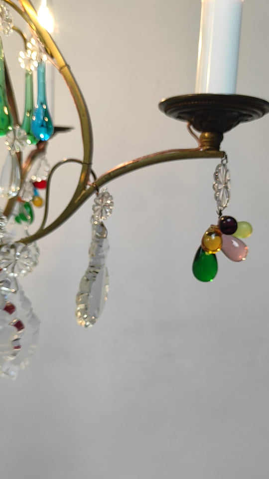 Chandelier francés bronce con cristales colores c. 1950/60s (47 cm)