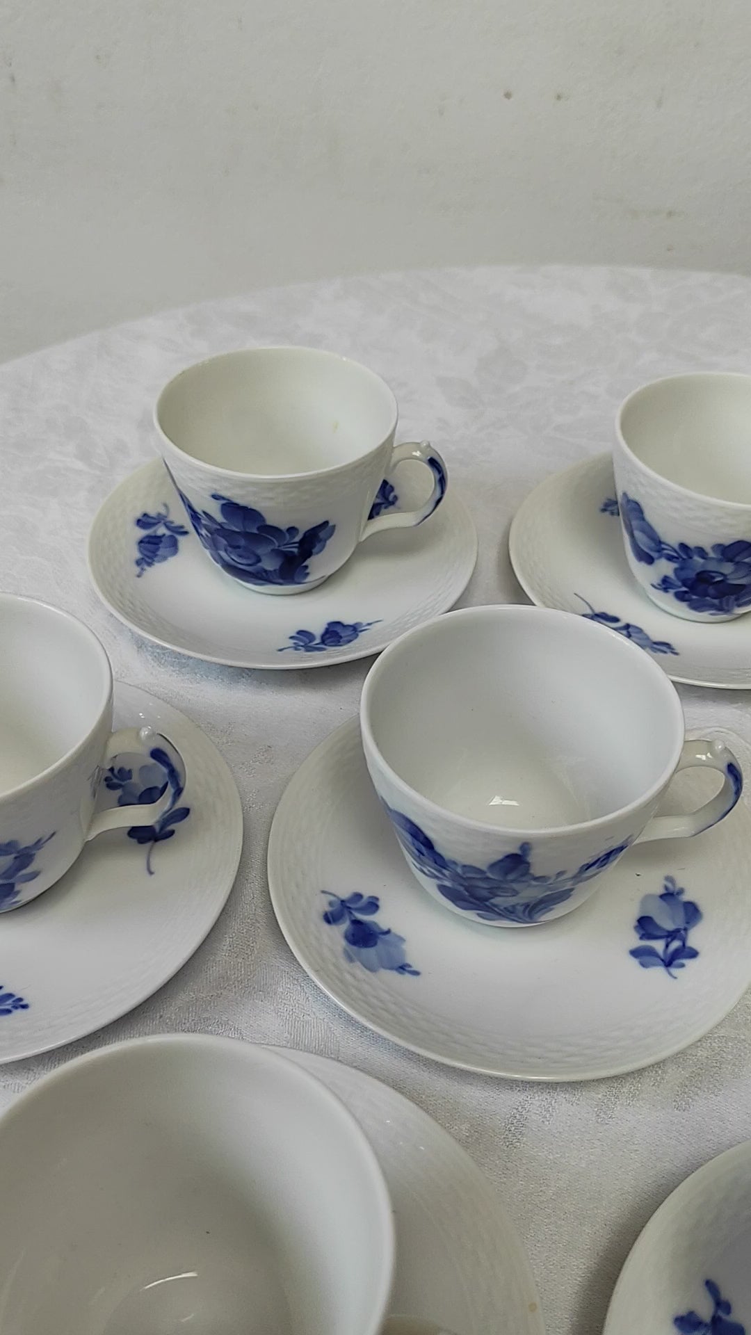 Juego de tazas moka porcelana danesa Royal Copenhagen "Blå Blomst" (10 SERVICIOS)