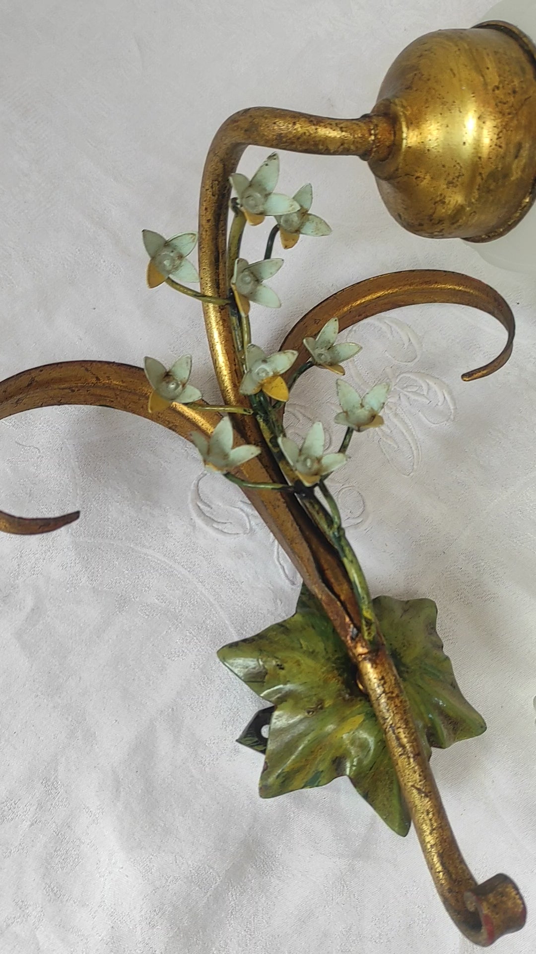 Pareja apliques italianos metal colores flores y tulipas (30*30 cm)